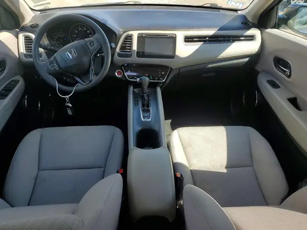 3CZRU6H58HM712936 2017 HONDA HR-V - Image 8