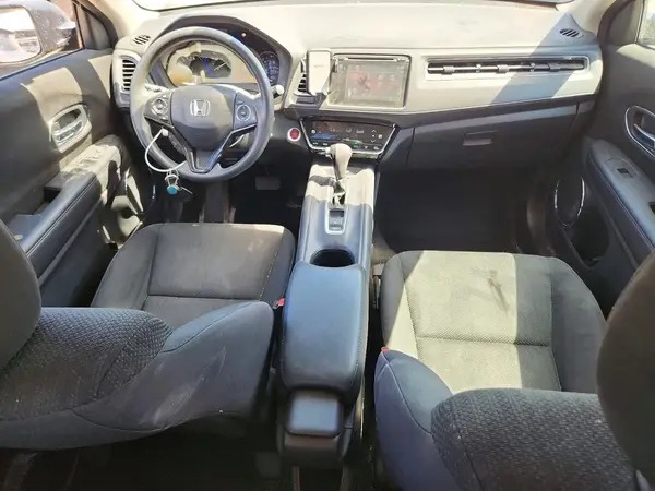 3CZRU6H58HM717134 2017 HONDA HR-V - Image 8