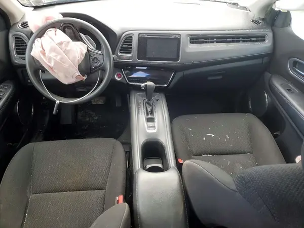 3CZRU6H58HM724083 2017 HONDA HR-V - Image 8