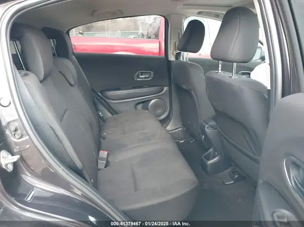 3CZRU6H58HM725380 2017 HONDA HR-V - Image 8