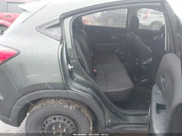 3CZRU6H58HM727274 2017 HONDA HR-V - Image 8