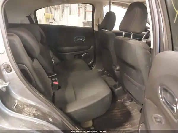 3CZRU6H58HM728800 2017 HONDA HR-V - Image 8