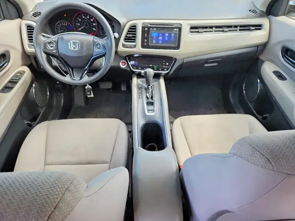 3CZRU6H58HM731194 2017 HONDA HR-V - Image 8