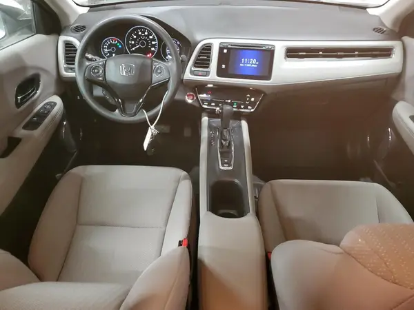 3CZRU6H58HM732264 2017 HONDA HR-V - Image 8