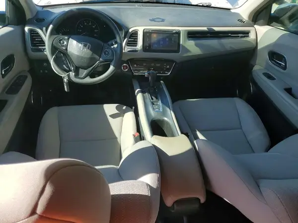 3CZRU6H58JG700659 2018 HONDA HR-V - Image 8