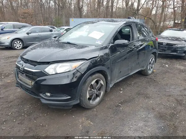 3CZRU6H58JG704078 2018 HONDA HR-V - Image 2