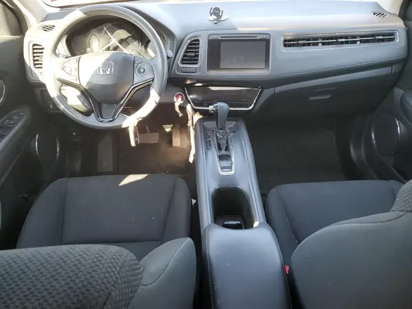 3CZRU6H58JG704713 2018 HONDA HR-V - Image 8