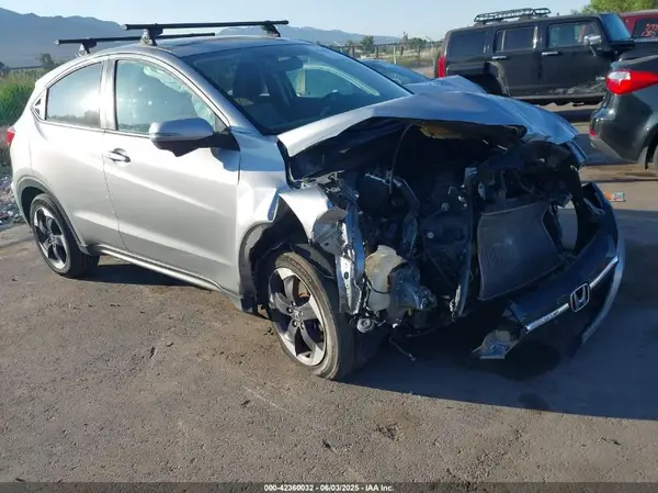 3CZRU6H58JG705490 2018 HONDA HR-V - Image 1
