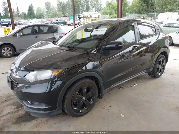 3CZRU6H58JG710642 2018 HONDA HR-V - Image 2