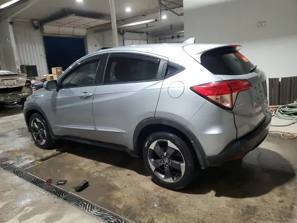 3CZRU6H58JG712214 2018 HONDA HR-V - Image 2