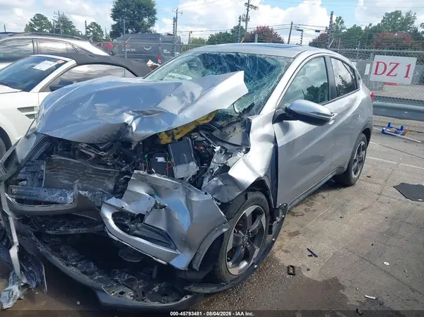 3CZRU6H58JG712293 2018 HONDA HR-V - Image 2
