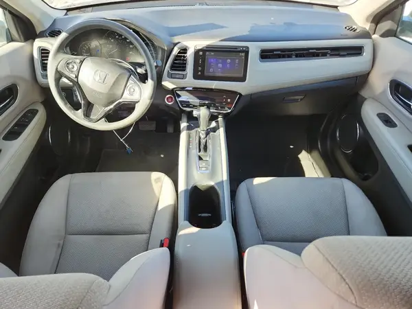 3CZRU6H58JG717204 2018 HONDA HR-V - Image 8