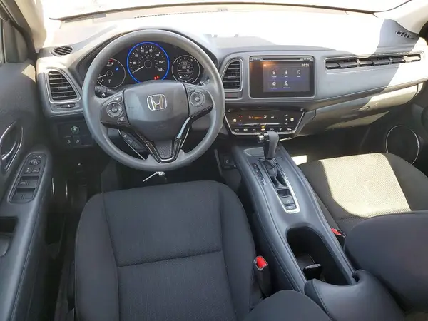 3CZRU6H58JG717364 2018 HONDA HR-V - Image 8