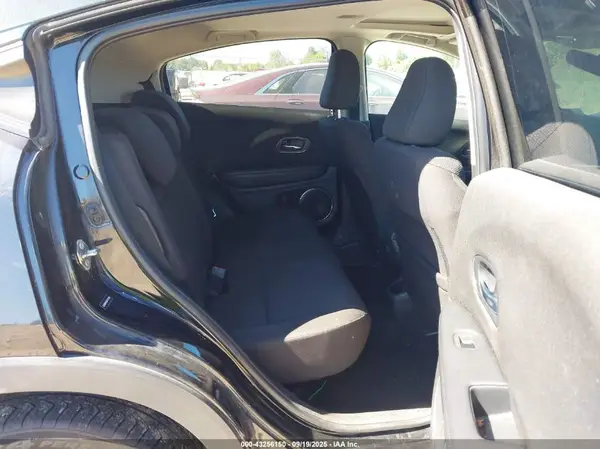 3CZRU6H58JG721849 2018 HONDA HR-V - Image 8