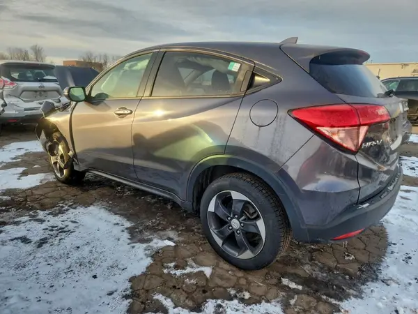 3CZRU6H58JG722726 2018 HONDA HR-V - Image 2