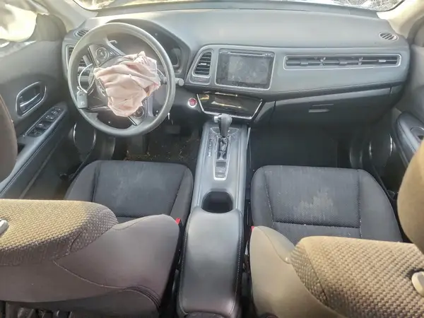 3CZRU6H58JG722726 2018 HONDA HR-V - Image 8