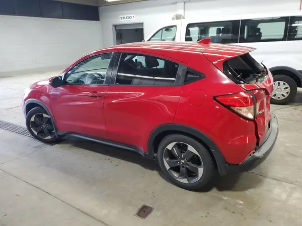 3CZRU6H58JG723651 2018 HONDA HR-V - Image 2