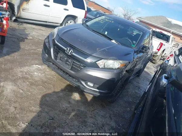 3CZRU6H58JM102122 2018 HONDA HR-V - Image 2