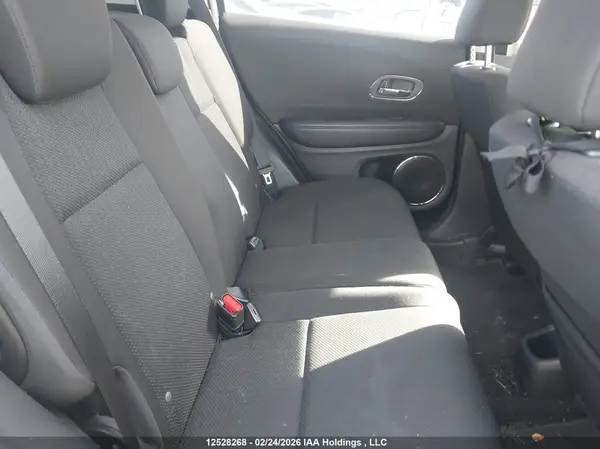 3CZRU6H58JM102122 2018 HONDA HR-V - Image 8