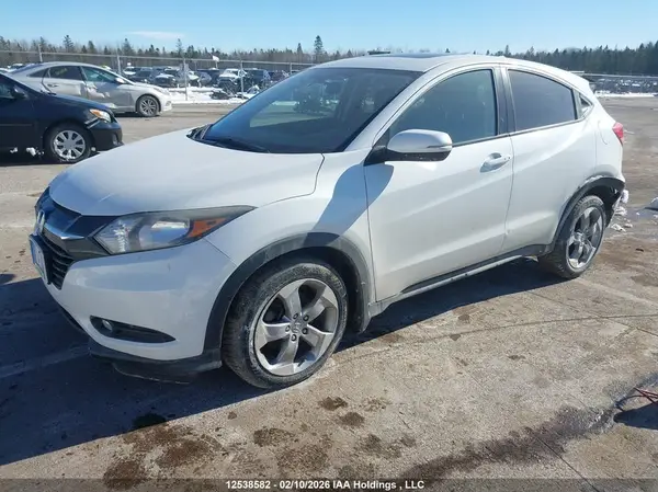 3CZRU6H58JM108566 2018 HONDA HR-V - Image 2