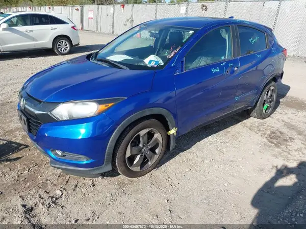 3CZRU6H58JM700078 2018 HONDA HR-V - Image 2