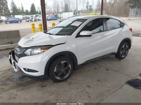 3CZRU6H58JM709704 2018 HONDA HR-V - Image 2