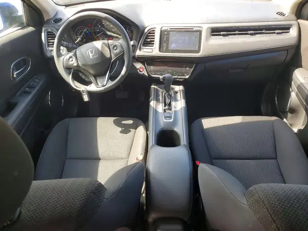 3CZRU6H58JM712568 2018 HONDA HR-V - Image 8