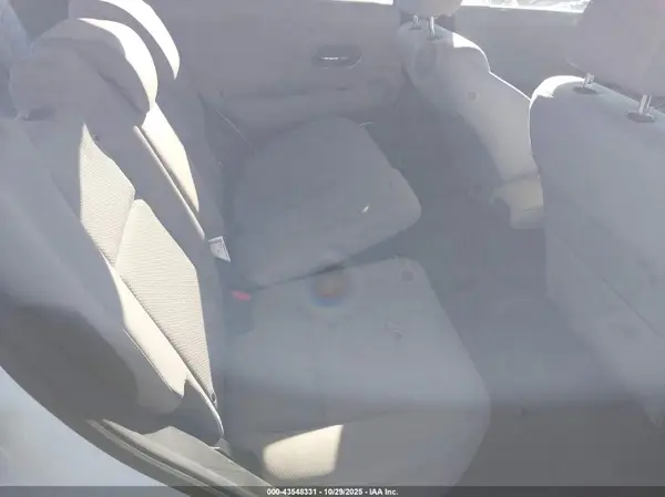 3CZRU6H58JM727040 2018 HONDA HR-V - Image 8