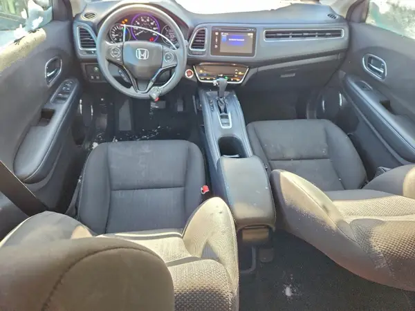 3CZRU6H58JM730052 2018 HONDA HR-V - Image 8