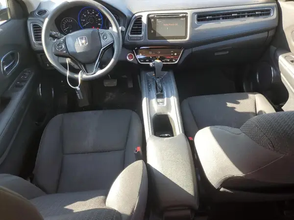 3CZRU6H58JM730648 2018 HONDA HR-V - Image 8