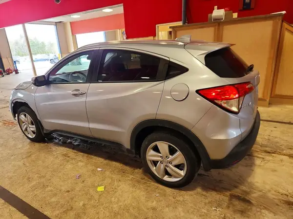 3CZRU6H58KM705038 2019 HONDA HR-V - Image 2