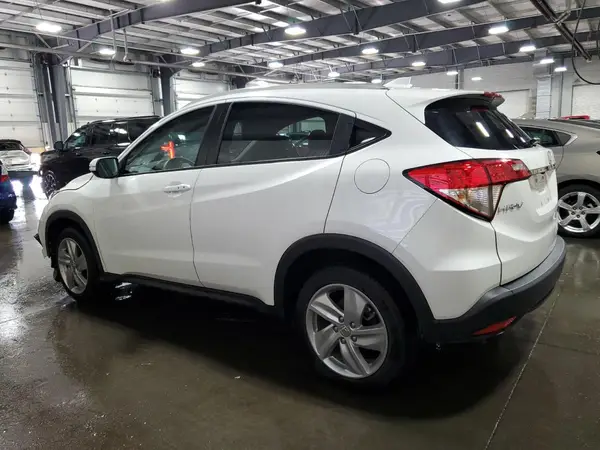3CZRU6H58KM705735 2019 HONDA HR-V - Image 2