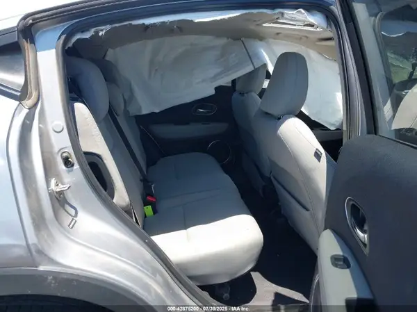 3CZRU6H58KM722261 2019 HONDA HR-V - Image 8