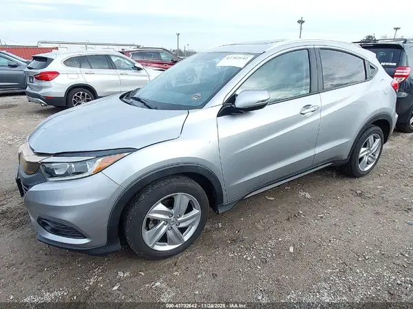 3CZRU6H58KM730683 2019 HONDA HR-V - Image 2