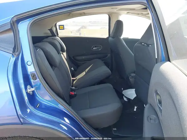 3CZRU6H58KM733857 2019 HONDA HR-V - Image 8