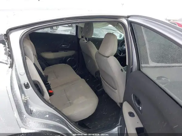 3CZRU6H58KM734684 2019 HONDA HR-V - Image 8
