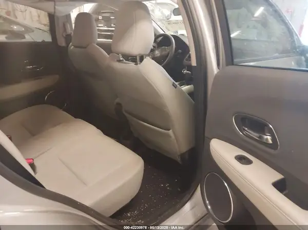 3CZRU6H58KM743191 2019 HONDA HR-V - Image 8