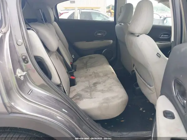 3CZRU6H58LM726179 2020 HONDA HR-V - Image 8