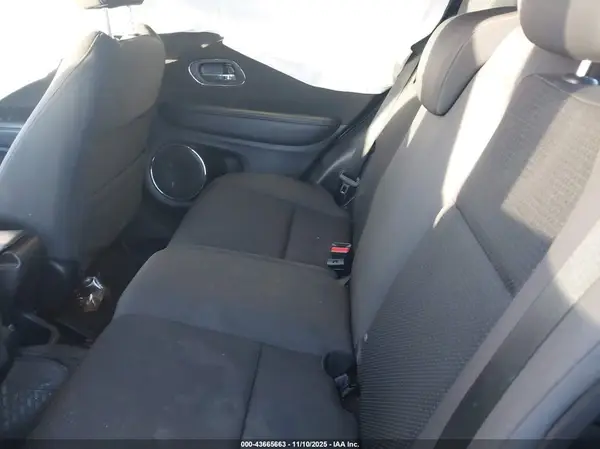 3CZRU6H58LM726568 2020 HONDA HR-V - Image 8