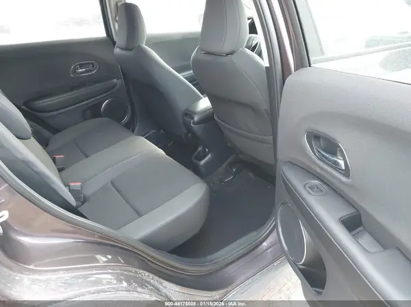 3CZRU6H58MM720772 2021 HONDA HR-V - Image 8