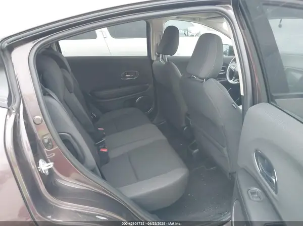 3CZRU6H58MM720819 2021 HONDA HR-V - Image 8