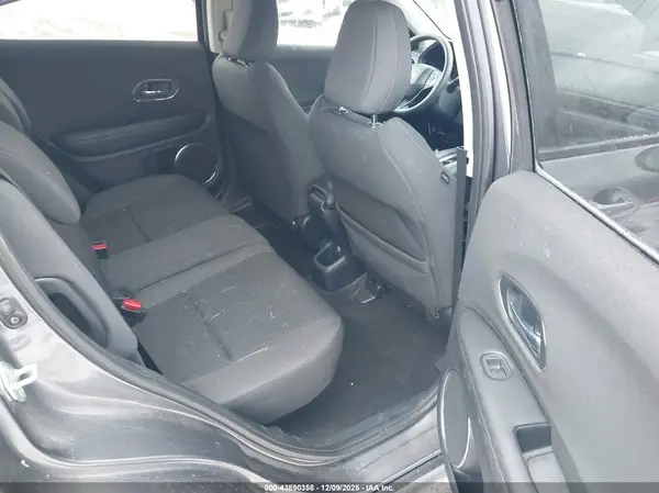 3CZRU6H58NM702533 2022 HONDA HR-V - Image 8