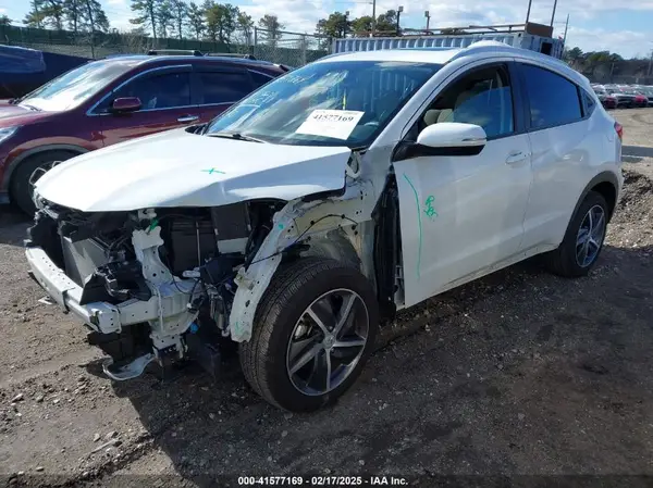 3CZRU6H58NM722653 2022 HONDA HR-V - Image 2