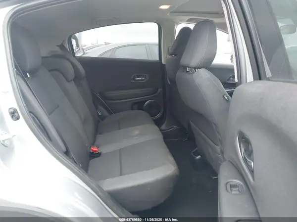 3CZRU6H58NM734916 2022 HONDA HR-V - Image 8
