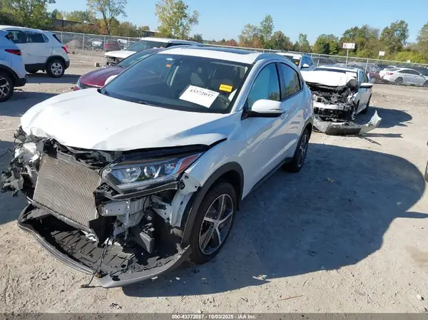 3CZRU6H58NM763610 2022 HONDA HR-V - Image 2