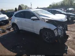 3CZRU6H58NM768158 2022 HONDA HR-V