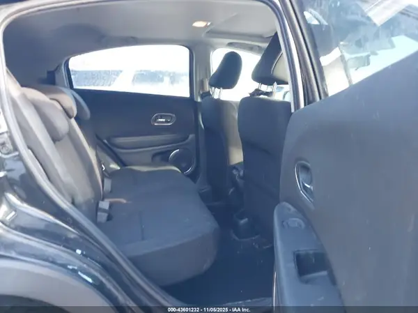3CZRU6H59GM740355 2016 HONDA HR-V - Image 8