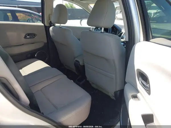 3CZRU6H59GM743238 2016 HONDA HR-V - Image 8