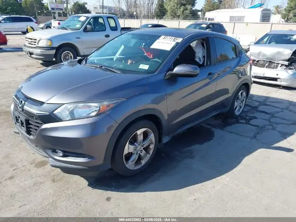 3CZRU6H59HG707565 2017 HONDA HR-V - Image 2