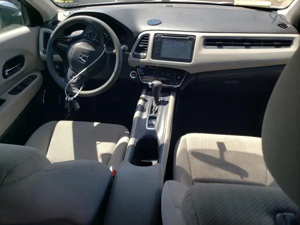 3CZRU6H59HM700469 2017 HONDA HR-V - Image 8